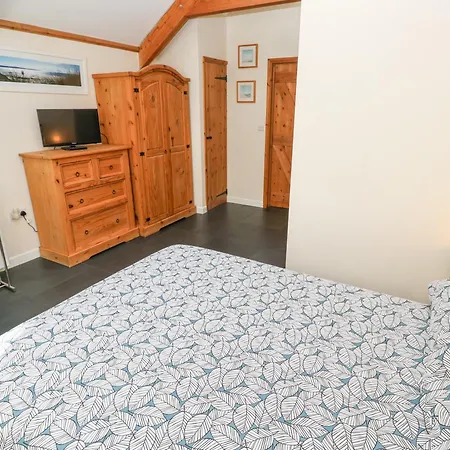 Holiday home Godolphin Barn