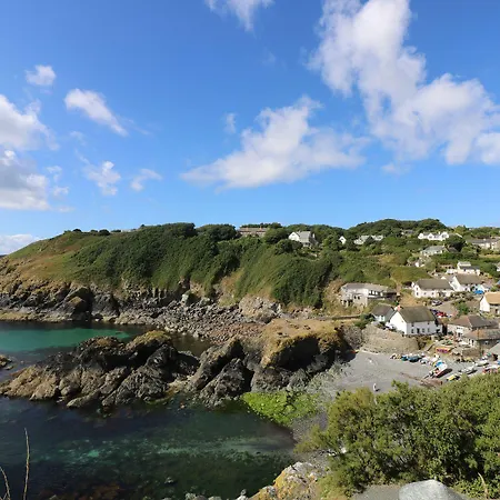 Godolphin Barn Holiday home